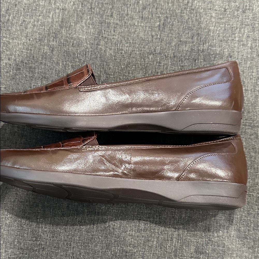 Easy Spirit Chocolate Croc-Patterned Flats - Picture 8 of 8